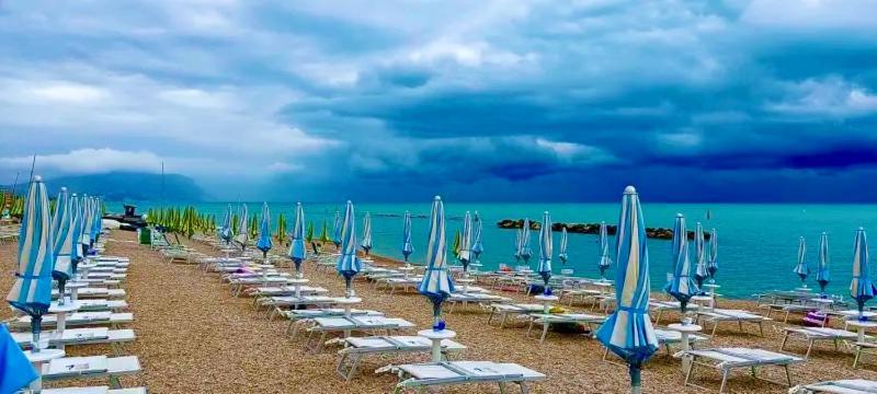 Villaggio I Giardini Del Conero Porto Recanati Ngoại thất bức ảnh